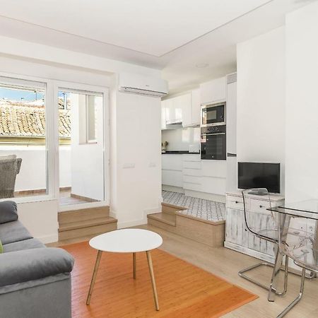 CENTRE **Stunning Terrace Apartment** Мадрид Екстериор снимка